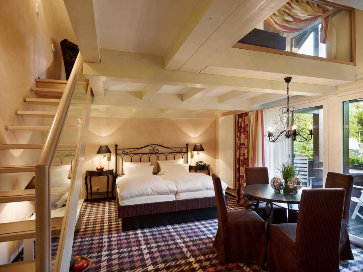 Landhaushotel Hof Wasserkuppe Poppenhausen Room photo